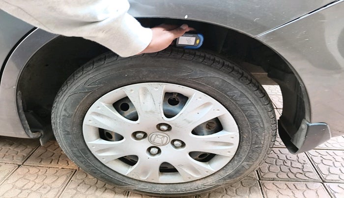 2015 Honda Amaze 1.2L I-VTEC S AT, Petrol, Automatic, 18,994 km, tyre