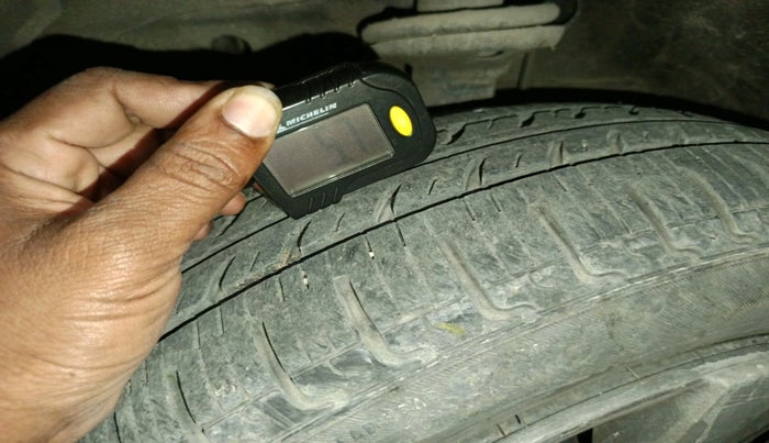 2016 Maruti Wagon R 1.0 VXI, Petrol, Manual, 1,02,715 km, tyre