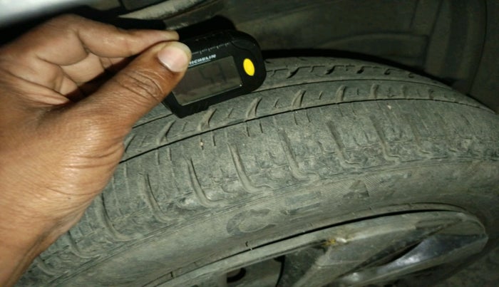 2016 Maruti Wagon R 1.0 VXI, Petrol, Manual, 1,02,715 km, tyre