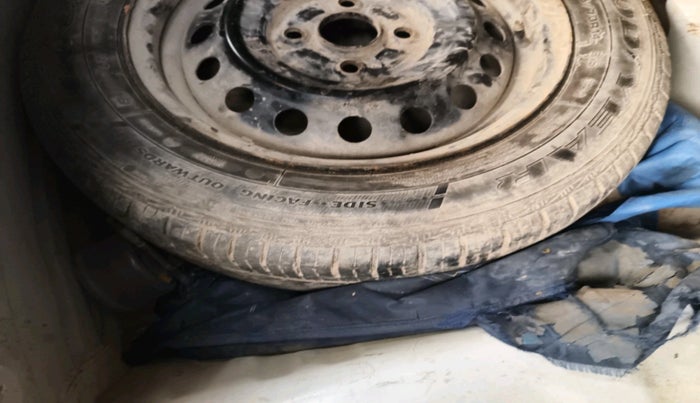 2019 Maruti New Wagon-R VXI 1.2, Petrol, Manual, 65,493 km, tyre