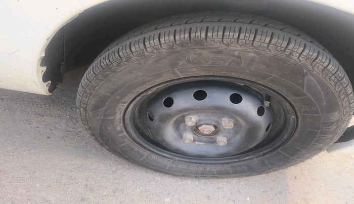 2012 Maruti Alto 800 LXI, Petrol, Manual, 85,216 km, tyre