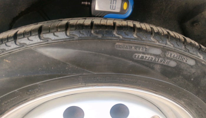 2014 Hyundai i10 MAGNA 1.1, Petrol, Manual, 56,884 km, tyre