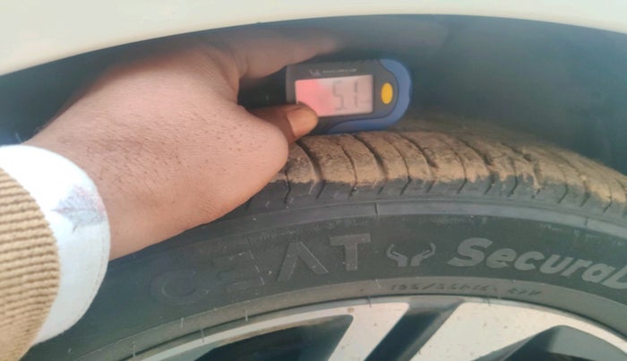 2021 Hyundai NEW I20 ASTA (O) 1.2 MT, Petrol, Manual, 59,582 km, tyre