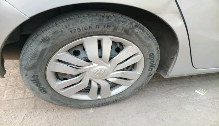 2016 Honda Jazz 1.2L I-VTEC SV, Petrol, Manual, 35,003 km, tyre