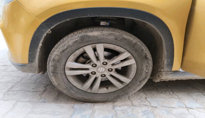 2017 Maruti Vitara Brezza ZDI PLUS, Diesel, Manual, 80,503 km, tyre