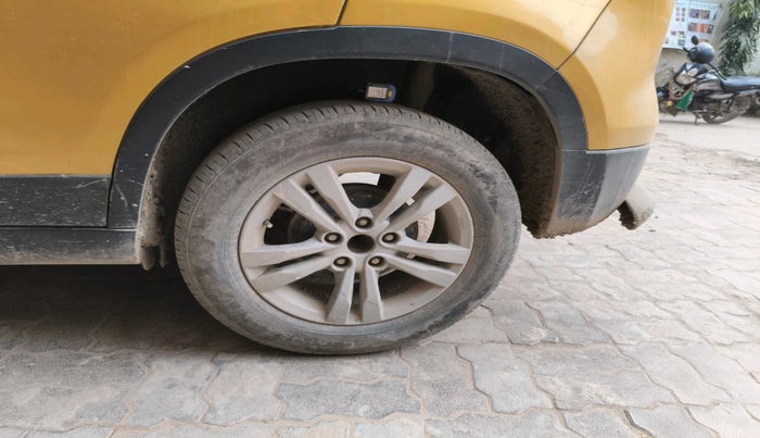 2017 Maruti Vitara Brezza ZDI PLUS, Diesel, Manual, 80,503 km, tyre