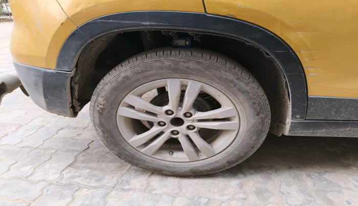 2017 Maruti Vitara Brezza ZDI PLUS, Diesel, Manual, 80,503 km, tyre