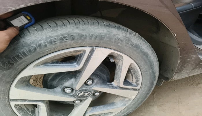 2020 Hyundai AURA SX 1.2, Petrol, Manual, 89,648 km, tyre