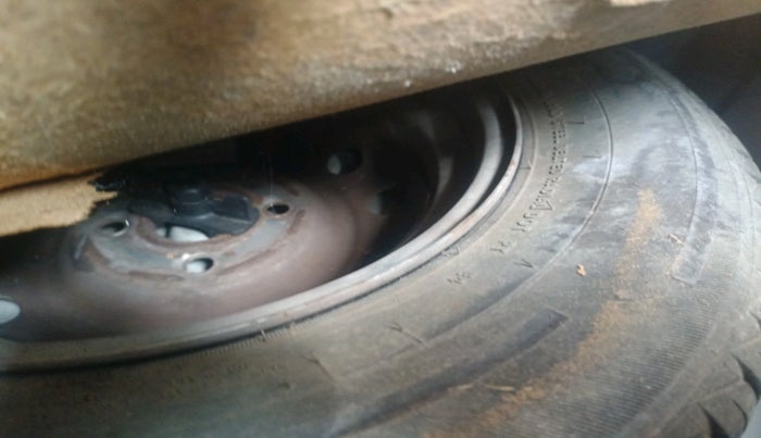 2013 Hyundai i10 ERA 1.1, Petrol, Manual, 74,297 km, tyre