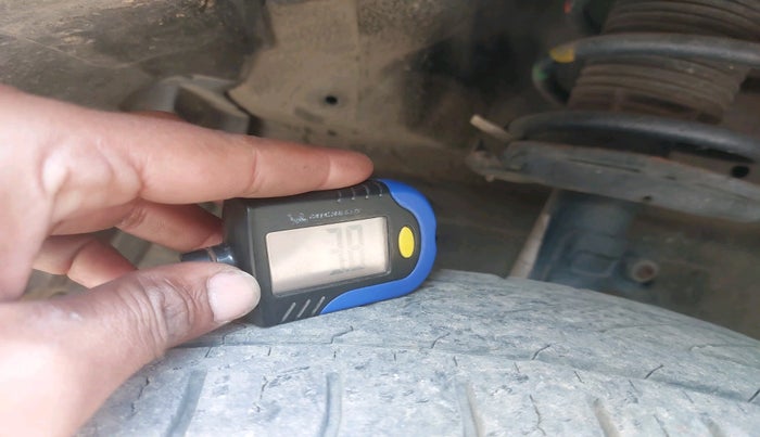 2013 Maruti Swift Dzire VXI, Petrol, Manual, 69,932 km, tyre