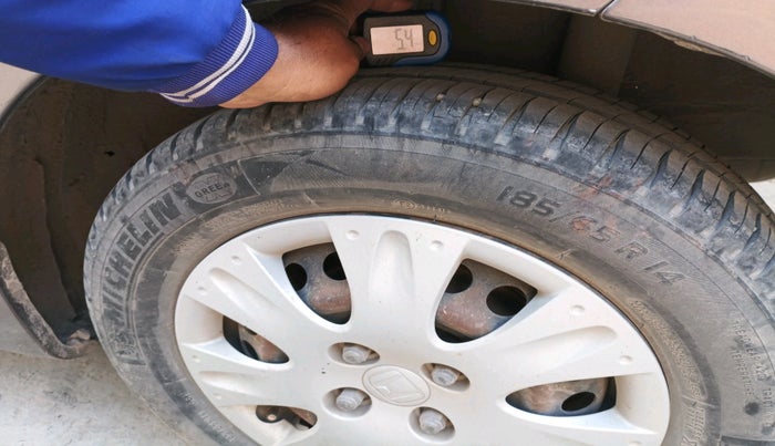 2013 Honda Brio S MT, Petrol, Manual, 60,581 km, tyre