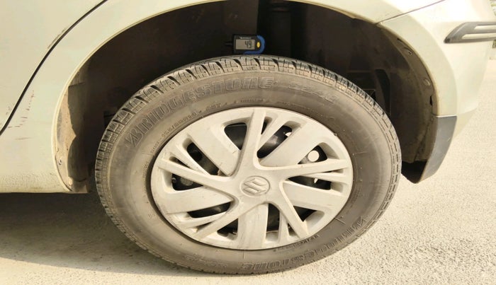 2016 Maruti Swift VDI, Diesel, Manual, 1,05,630 km, tyre