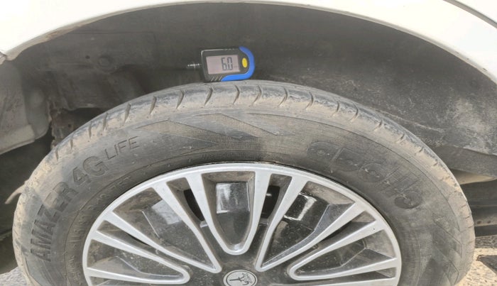 2018 Maruti Wagon R 1.0 LXI CNG, Petrol, Manual, 91,458 km, tyre