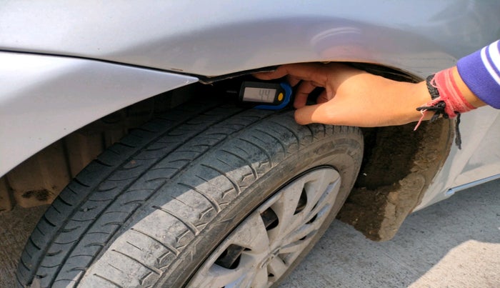 2017 Toyota Etios Liva GD, Diesel, Manual, 1,91,719 km, tyre