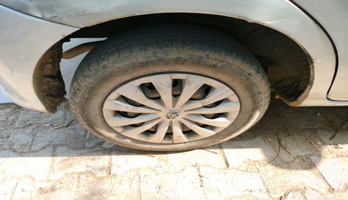 2017 Toyota Etios Liva GD, Diesel, Manual, 1,91,719 km, tyre