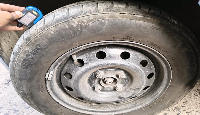 2013 Maruti Ritz VXI, Petrol, Manual, 1 km, tyre