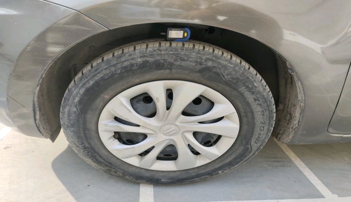 2019 Maruti Swift VXI, Petrol, Manual, 30,332 km, tyre