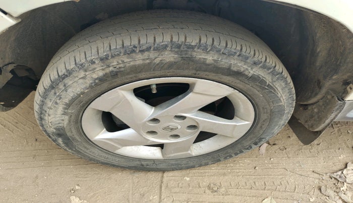 2012 Renault Duster 110 PS RXZ DIESEL, Diesel, Manual, 1,23,372 km, tyre