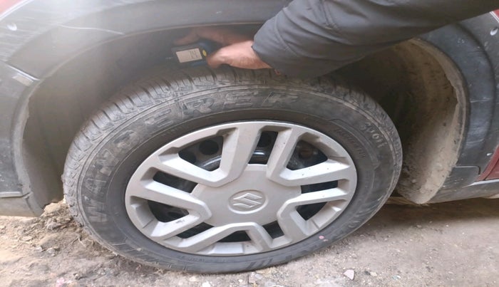 2018 Maruti Vitara Brezza VDI, Diesel, Manual, 44,495 km, tyre