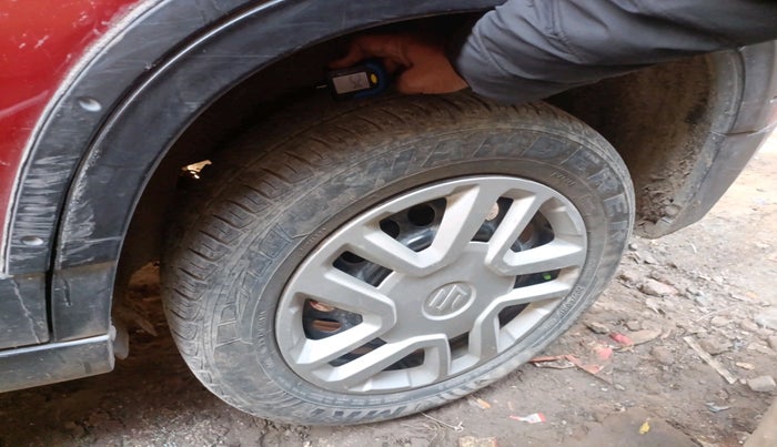 2018 Maruti Vitara Brezza VDI, Diesel, Manual, 44,495 km, tyre