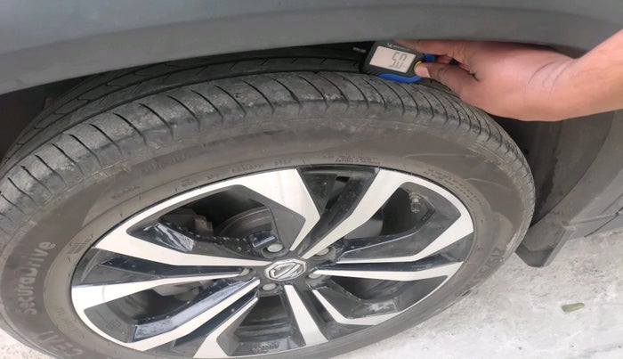 2023 MG HECTOR PLUS SHARP PRO 1.5 PETROL TURBO CVT 7 STR, Petrol, Automatic, 23,202 km, tyre