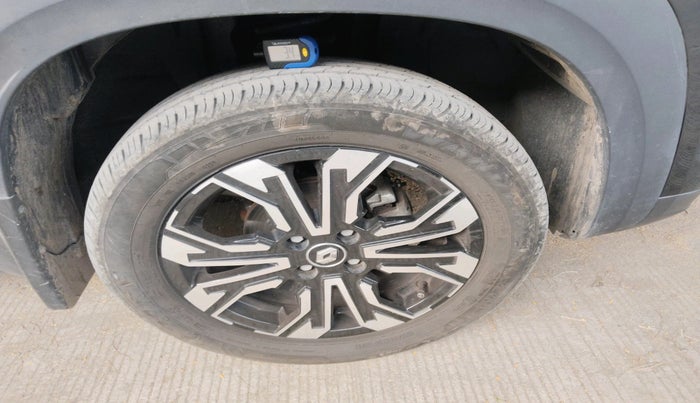 2024 Renault Kiger RXT (O) MT, Petrol, Manual, 8,269 km, tyre