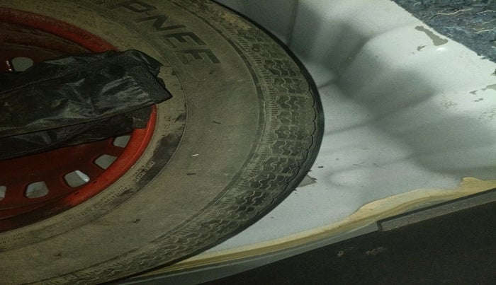 2023 Nissan MAGNITE XE, Petrol, Manual, 7,366 km, tyre