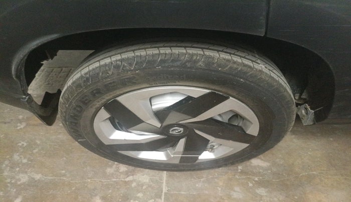 2023 Nissan MAGNITE XE, Petrol, Manual, 7,366 km, tyre