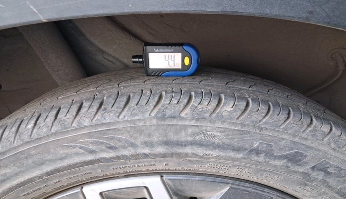 2021 Hyundai VENUE SX 1.0 TURBO IMT, Petrol, Manual, 43,435 km, tyre