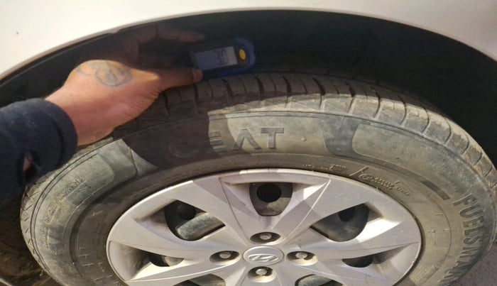 2015 Hyundai Elite i20 SPORTZ 1.4 CRDI, Diesel, Manual, 78,859 km, tyre