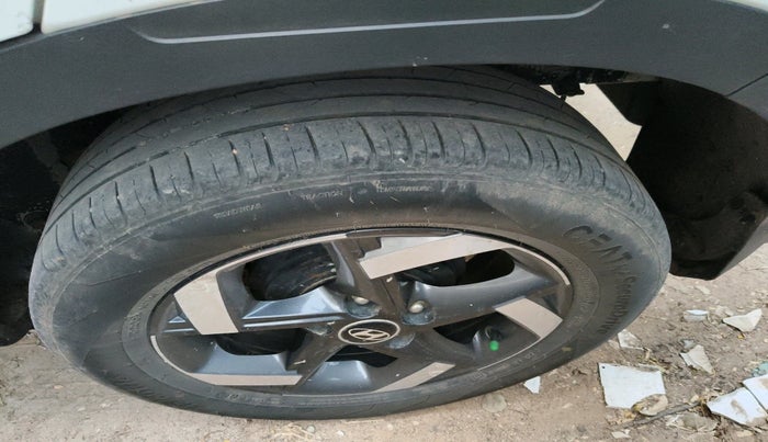 2020 Hyundai VENUE SX 1.0 TURBO IMT, Petrol, Manual, 88,059 km, tyre