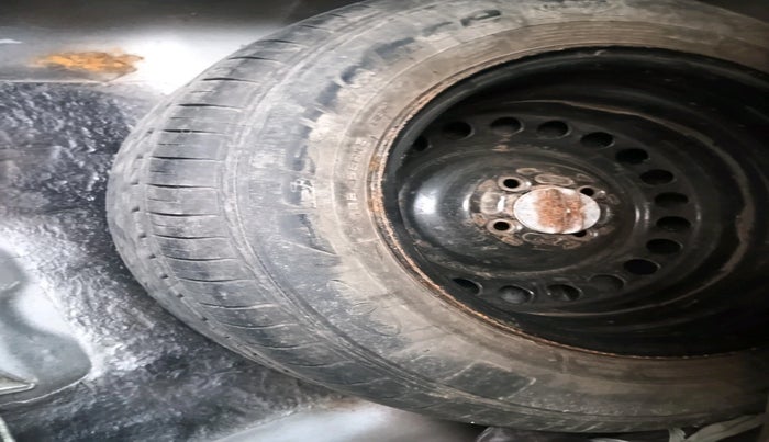 2015 Honda City 1.5L I-VTEC VX CVT, Petrol, Automatic, 1,13,625 km, tyre