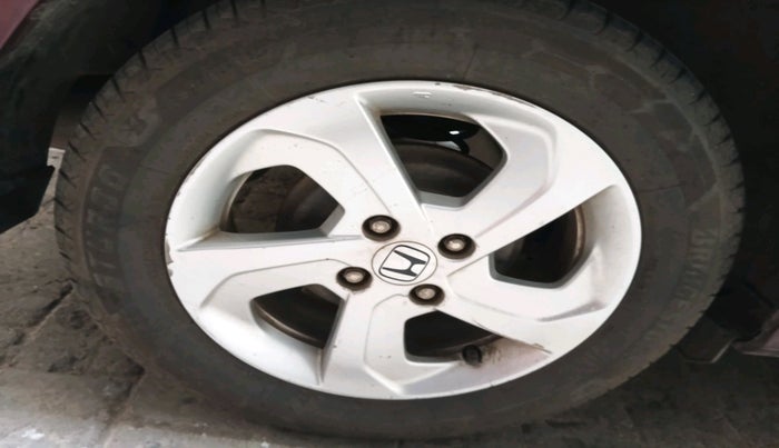 2015 Honda City 1.5L I-VTEC VX CVT, Petrol, Automatic, 1,13,625 km, tyre