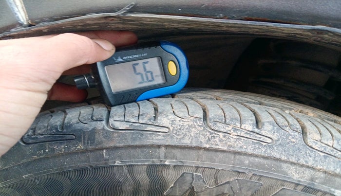 2016 Maruti Alto 800 LXI CNG, Petrol, Manual, 70,802 km, tyre