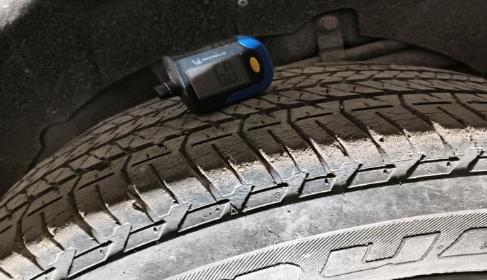 2019 Mahindra XUV500 W7, Diesel, Manual, 48,280 km, tyre