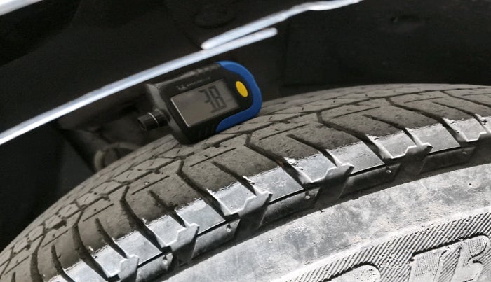 2019 Mahindra XUV500 W7, Diesel, Manual, 48,280 km, tyre