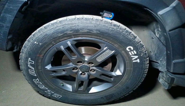 2021 Mahindra Thar LX PETROL HT 4WD AT, Petrol, Automatic, 45,031 km, tyre