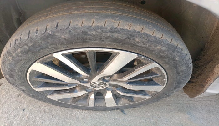 2018 Honda City 1.5L I-VTEC VX, Petrol, Manual, 1,05,284 km, tyre