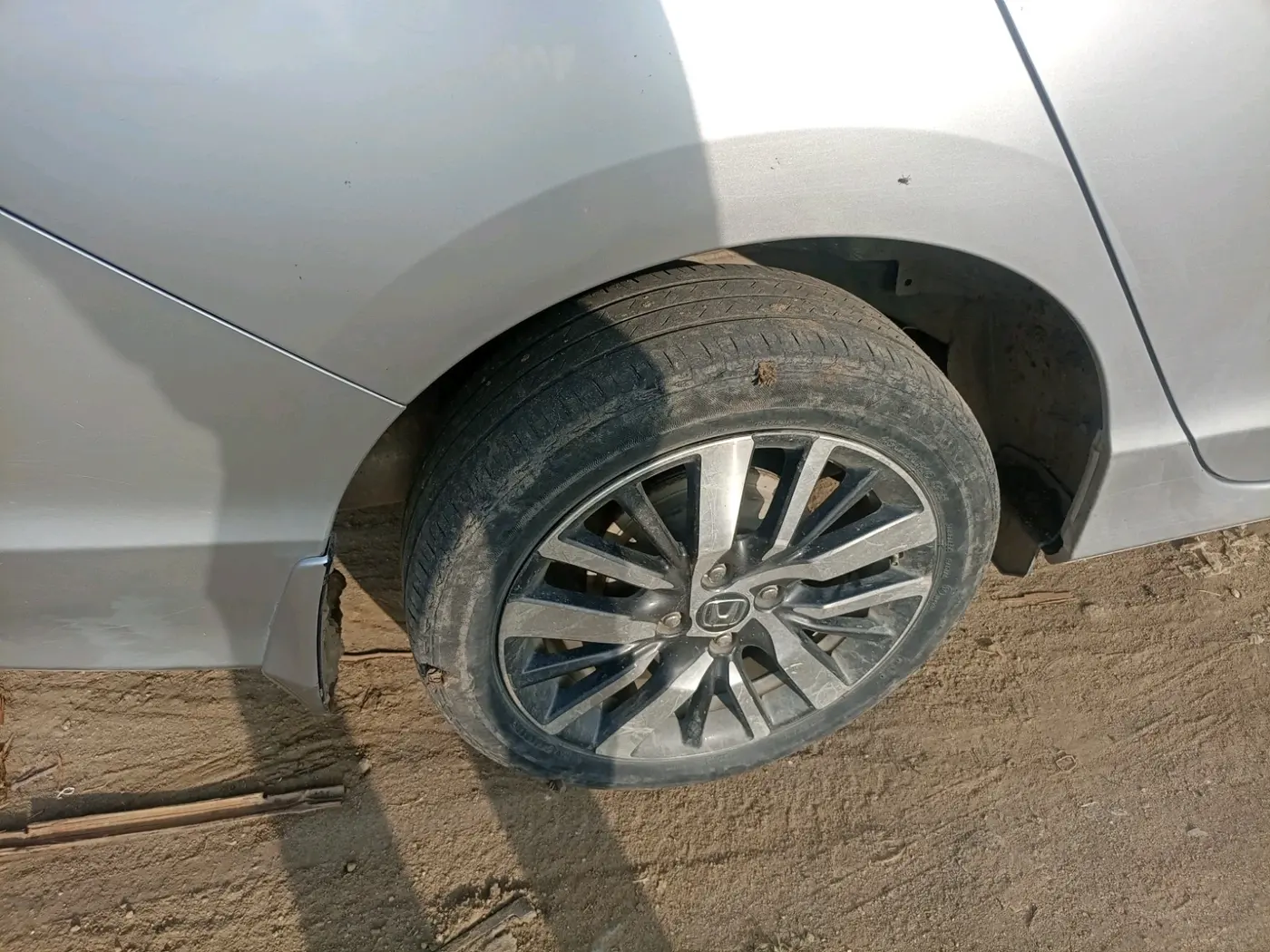 2018 Honda City 1.5L I-VTEC VX, Petrol, Manual, 1,05,284 km, tyre