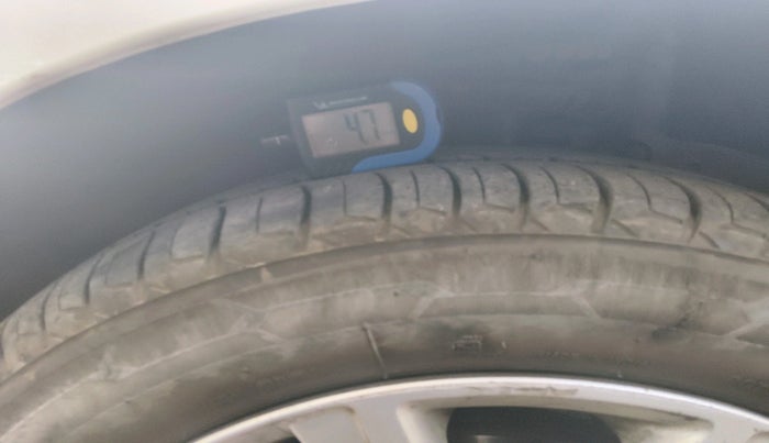 2015 Volkswagen Polo GT TSI AT, Petrol, Automatic, 1,23,444 km, tyre