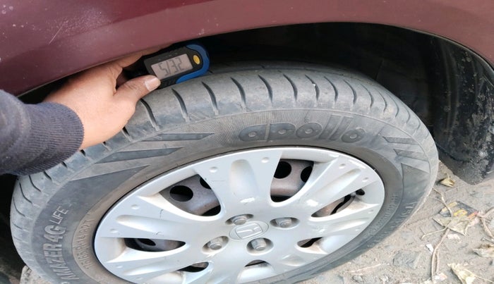 2014 Honda Amaze 1.2L I-VTEC S, Petrol, Manual, 69,629 km, tyre