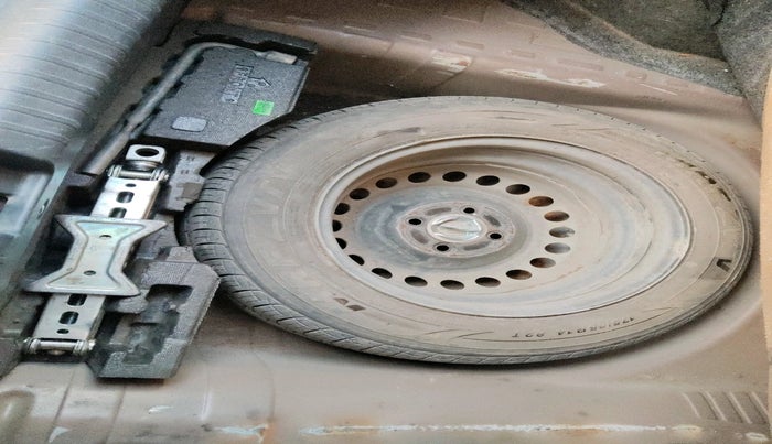 2014 Honda Amaze 1.2L I-VTEC S, Petrol, Manual, 69,629 km, tyre