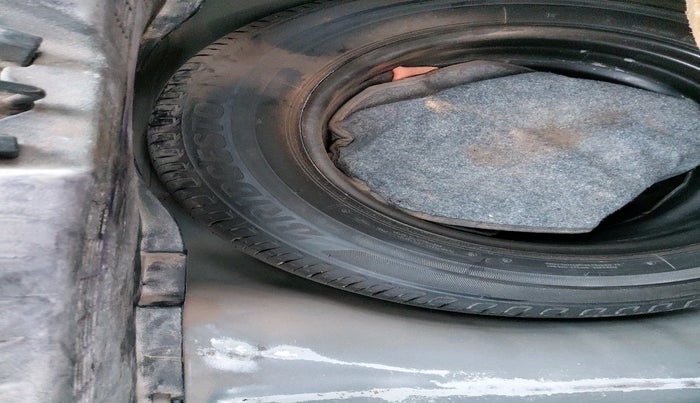 2021 Hyundai NEW I20 SPORTZ 1.2 MT, Petrol, Manual, 1,22,051 km, tyre