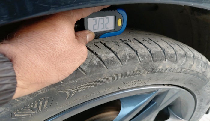 2021 Hyundai NEW I20 SPORTZ 1.2 MT, Petrol, Manual, 1,22,051 km, tyre