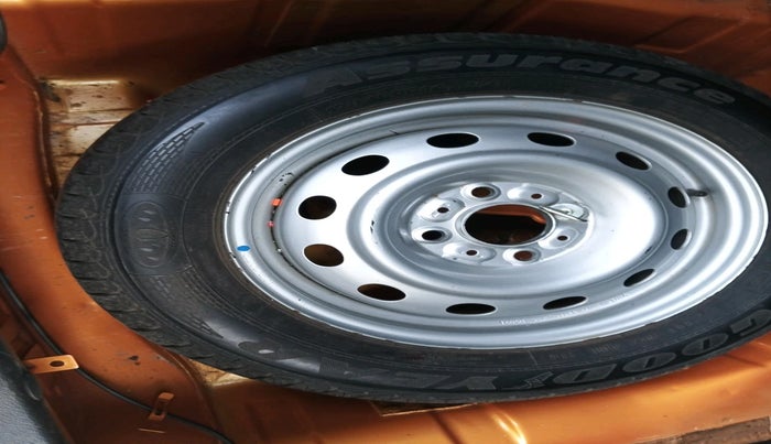 2016 Tata Tiago XZ PETROL, Petrol, Manual, 64,803 km, tyre