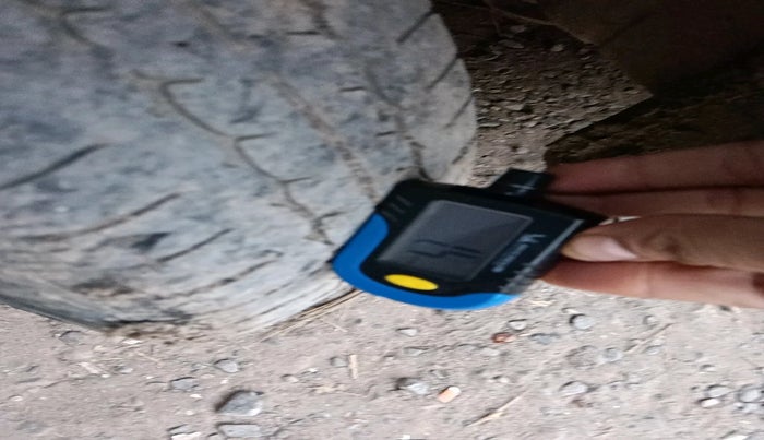 2013 Maruti Wagon R 1.0 VXI, Petrol, Manual, 62,013 km, tyre