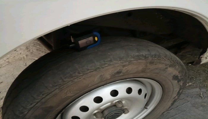 2024 Maruti Eeco 5 STR AC CNG, Petrol, Manual, 67,384 km, tyre