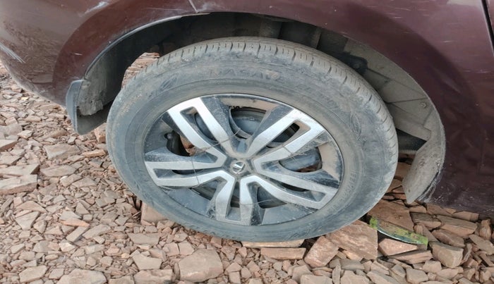 2022 Tata TIGOR XZ PLUS CNG DUAL TONE, Petrol, Manual, 66,768 km, tyre