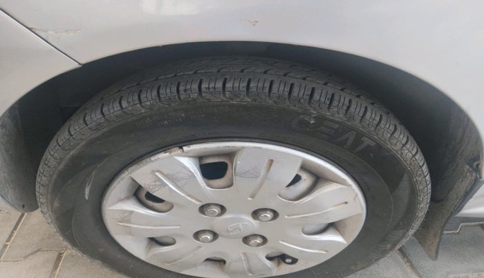 2009 Hyundai Santro Xing GLS LPG, Petrol, Manual, 75,901 km, tyre