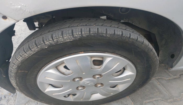 2009 Hyundai Santro Xing GLS LPG, Petrol, Manual, 75,901 km, tyre